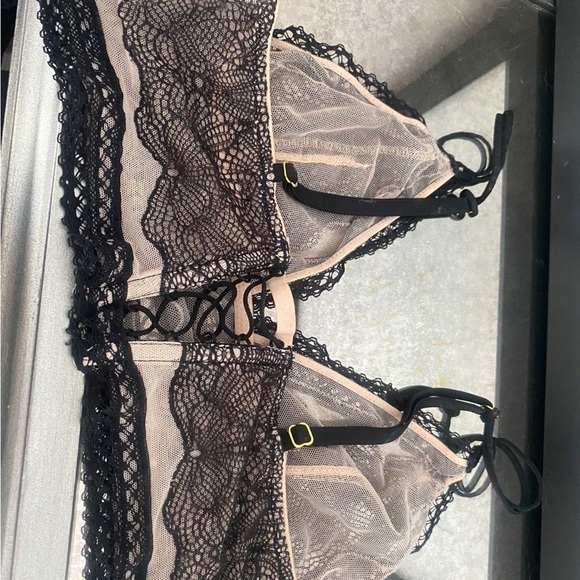 Victoria’s Secret bralette Small - Picture 4 of 6